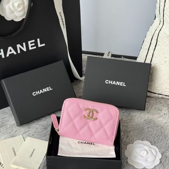 Chanel Wallet - Picture 1 of 9